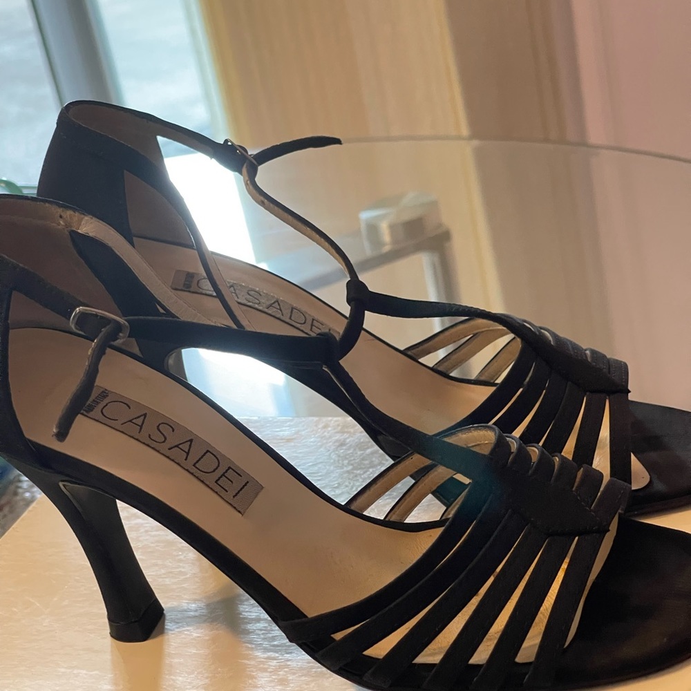 Casadei open toe leather slip on heels slide sandals💙